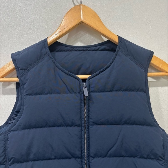 Lululemon USAG Goose Down Puffer Vest Full Zip Navy Blue Women’s Size 6 - Picture 2 of 14